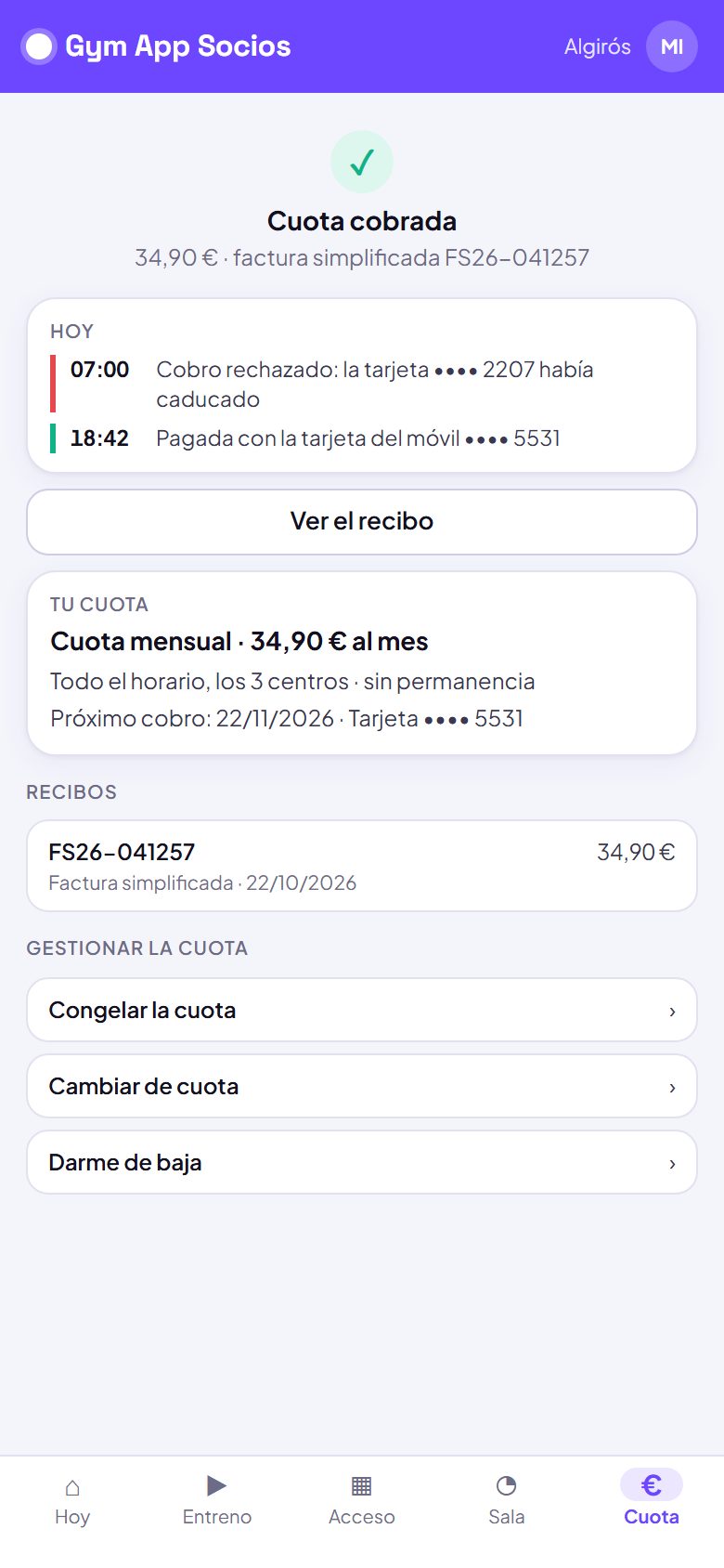 Cuota cobrada en la app tras un cobro rechazado por tarjeta caducada, con la hora del rechazo, el pago con la tarjeta del móvil y la factura simplificada