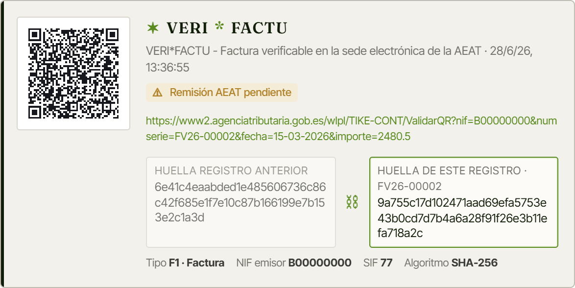 Bloque VeriFactu de una factura emitida con nuestra solución: el código QR de la AEAT, la leyenda VERI*FACTU, la URL de validación y la cadena de huellas SHA-256, con la del registro anterior enlazada a la propia.